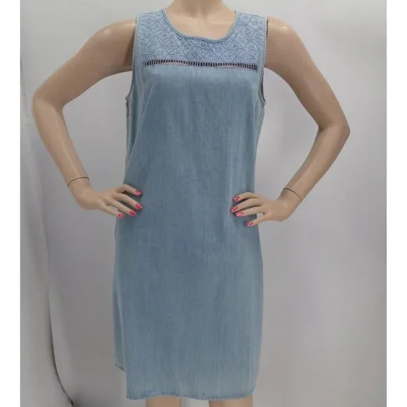 LOFT | Dresses | Loft Blue Embroidered Yoke Eyelet Trim Sleeveless Shift Dress Size M Nwt | Poshmark LOFT | Dresses | Loft Blue Embroidered Yoke Eyelet Trim Sleeveless Shift Dress Size M Nwt | Poshmark
